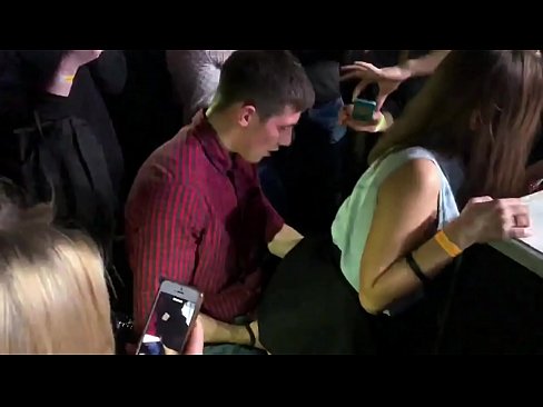 ❤️ රුසියානු රාත්‍රී සමාජ ශාලාවක සැබෑ ලිංගිකත්වය. 18 හැවිරිදි රුසියානු තරුණියක් ගුද මාර්ගයේ සහ යෝනි මාර්ගයේ රාත්‍රී සමාජ ශාලාවක කෙලවා ඇත ❌ තත්ත්ව අසභ්‍ය si.fotonovelasxxx.ru ☑